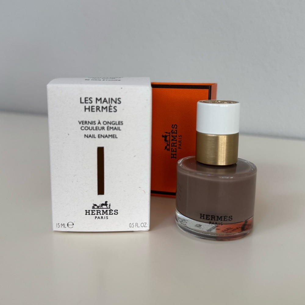 Hermès Nail Polish in Gris Etoupe